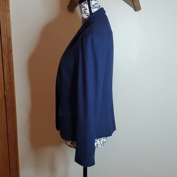 Chico's Woman's Blazer EUC - Picture 5 of 6